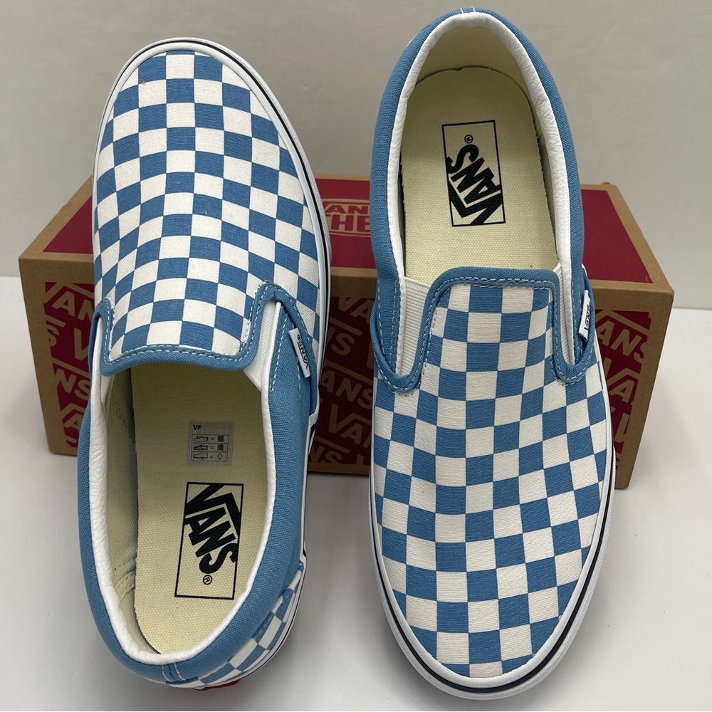 Vans Men’s Blue White Checkered Classic Slip-On
Color Theory Checkerboard - Picture 5 of 16
